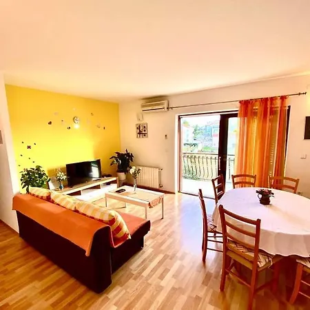 Apartment Neda Podstrana Exterior photo