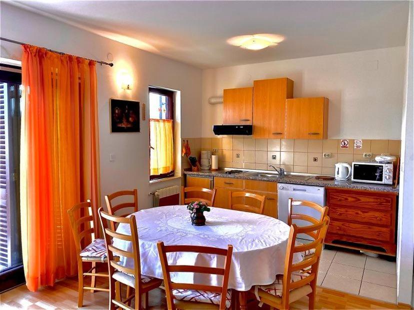 Apartment Neda *